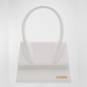 Jacquemus Le Grand Chiquito top handle (large size) 
Brand new